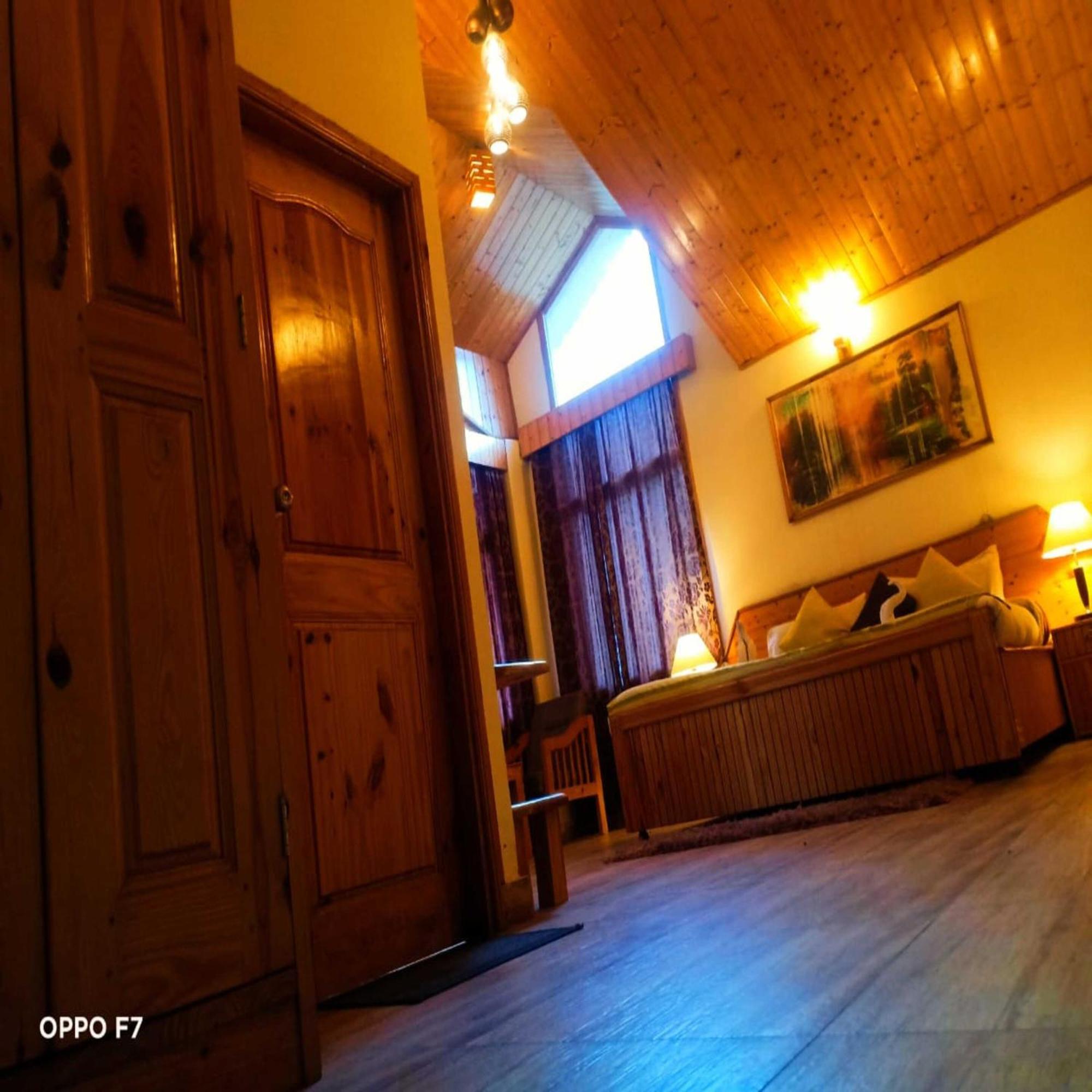 Hotel Jamla Inn Манали Экстерьер фото