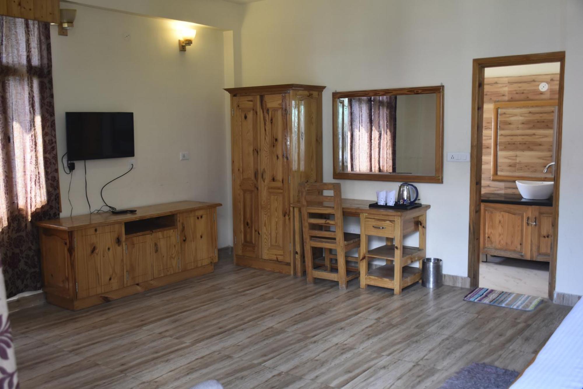 Hotel Jamla Inn Манали Экстерьер фото